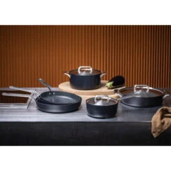 Fiskars Rotisser Frying Pan -Keukenbenodigdheden Winkel 15048 03 2 EnvironmentImage e24e4c65f0
