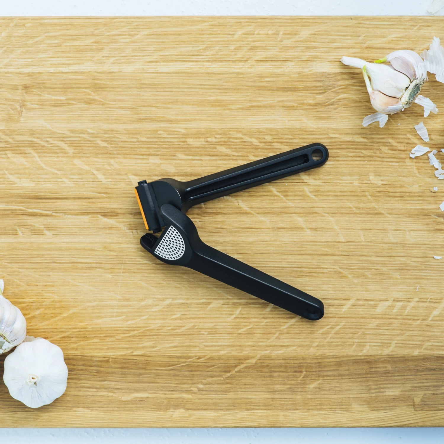 Fiskars Functional Form Knoflookpers 24 Cm 5 Fiskars Functional Form Knoflookpers 24 Cm - Afbeelding 3