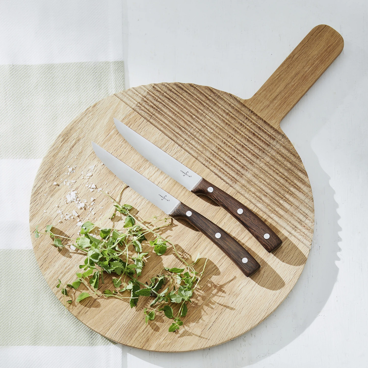 Sagaform Nature Ronde Snijplank Bamboe Met Handvat 4 Sagaform Nature Ronde Snijplank Bamboe Met Handvat - Afbeelding 2