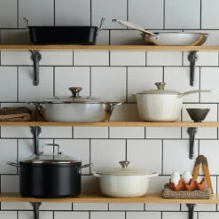 Le Creuset Vierkante Ovenschaal -Keukenbenodigdheden Winkel 46100 01 02 f81a06a792