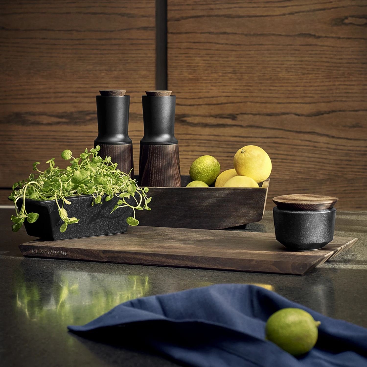 Rosendahl Rå Snijplank 44x25 Cm 4 Rosendahl Rå Snijplank 44x25 Cm - Afbeelding 2