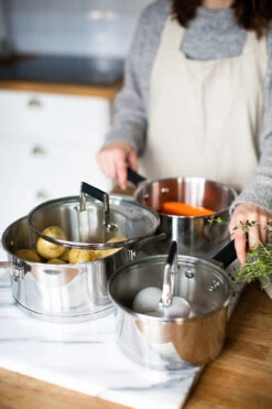Dorre Kaci Steelpannenset 6-delig 13 Dorre Kaci Steelpannenset 6-delig -Keukenbenodigdheden Winkel 506047 01 10 EnvironmentImageMain 04e054f6dd