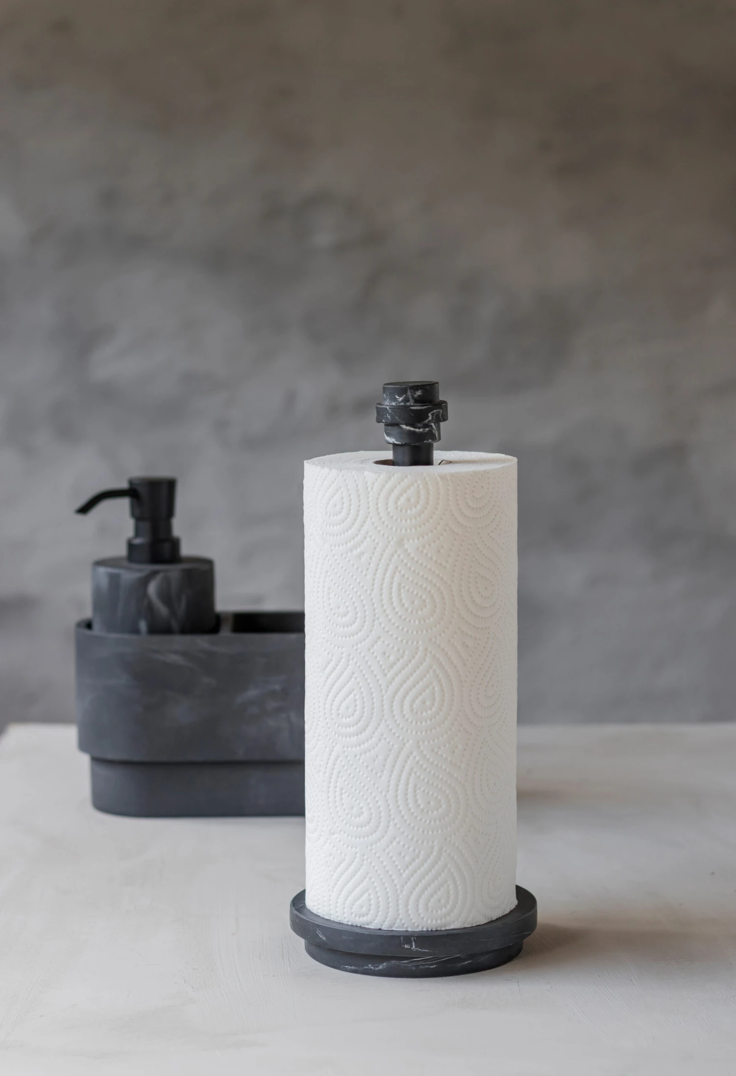 Mette Ditmer Attitude Kitchen Keukenrolhouder 33 Cm 4 Mette Ditmer Attitude Kitchen Keukenrolhouder 33 Cm - Afbeelding 2