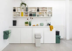 Brabantia Sort & Go Afvalbak 3 L 12 Brabantia Sort & Go Afvalbak 3 L -Keukenbenodigdheden Winkel 512733 01 4 EnvironmentImage e371e02ad1