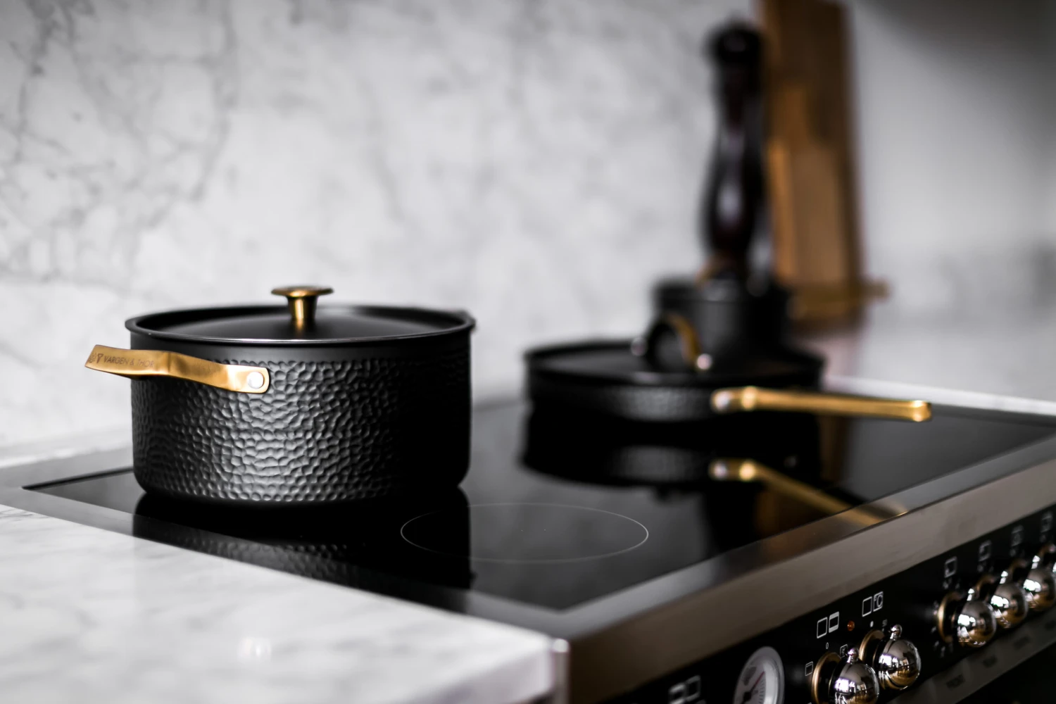 Vargen & Thor Arvet Pannenset 4 Vargen & Thor Arvet Pannenset - Afbeelding 2