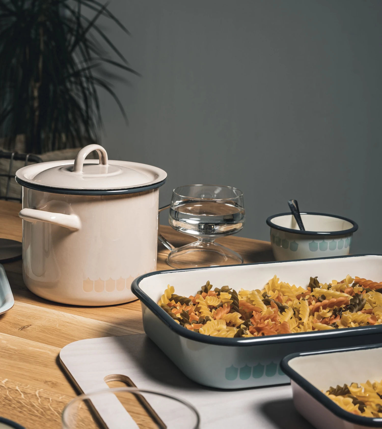 Muurla Vappu Emaille Braadpan 2,5 L 5 Muurla Vappu Emaille Braadpan 2,5 L - Afbeelding 3