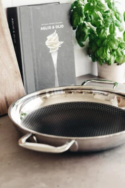 Heirol Steelsafe Koekenpan Met Twee Handvatten -Keukenbenodigdheden Winkel 515870 01 4 EnvironmentImage ed58339b40