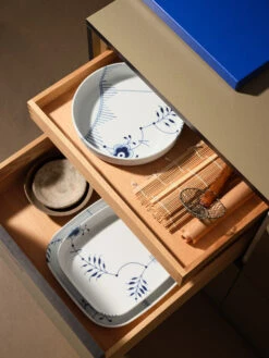 Royal Copenhagen Blue Mega Ovenschaal Rond 13 Royal Copenhagen Blue Mega Ovenschaal Rond -Keukenbenodigdheden Winkel 567587 01 6 EnvironmentImage 9ad7c1e3c3