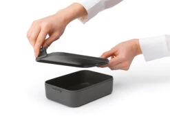 Brabantia Make & Take Lunchtrommel Medium 1,1 L 10 Brabantia Make & Take Lunchtrommel Medium 1,1 L -Keukenbenodigdheden Winkel 568825 01 30 EnvironmentImage 81c7dbf6e8