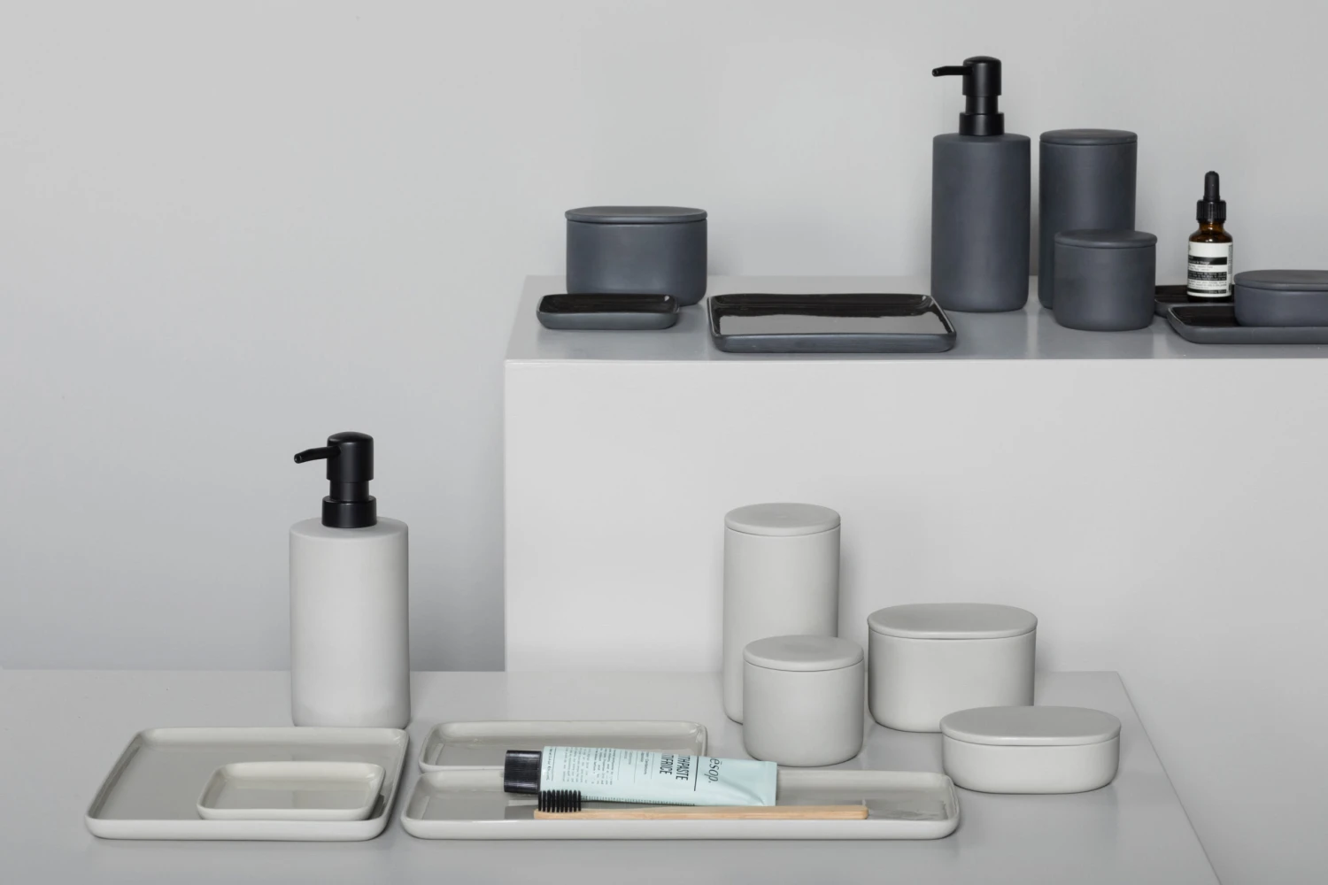 Serax Cose Ovale Opbergpot Met Deksel S 3,3x10,2 Cm 5 Serax Cose Ovale Opbergpot Met Deksel S 3,3x10,2 Cm - Afbeelding 3