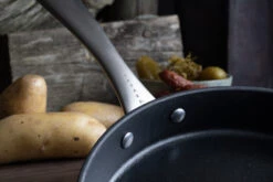 Satake Gietijzeren Pan -Keukenbenodigdheden Winkel 580604 01 42 EnvironmentImage 3e197708af