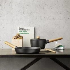 Eva Solo Nordic Kitchen Sauspan -Keukenbenodigdheden Winkel p 28214 01 05 1261314ff4